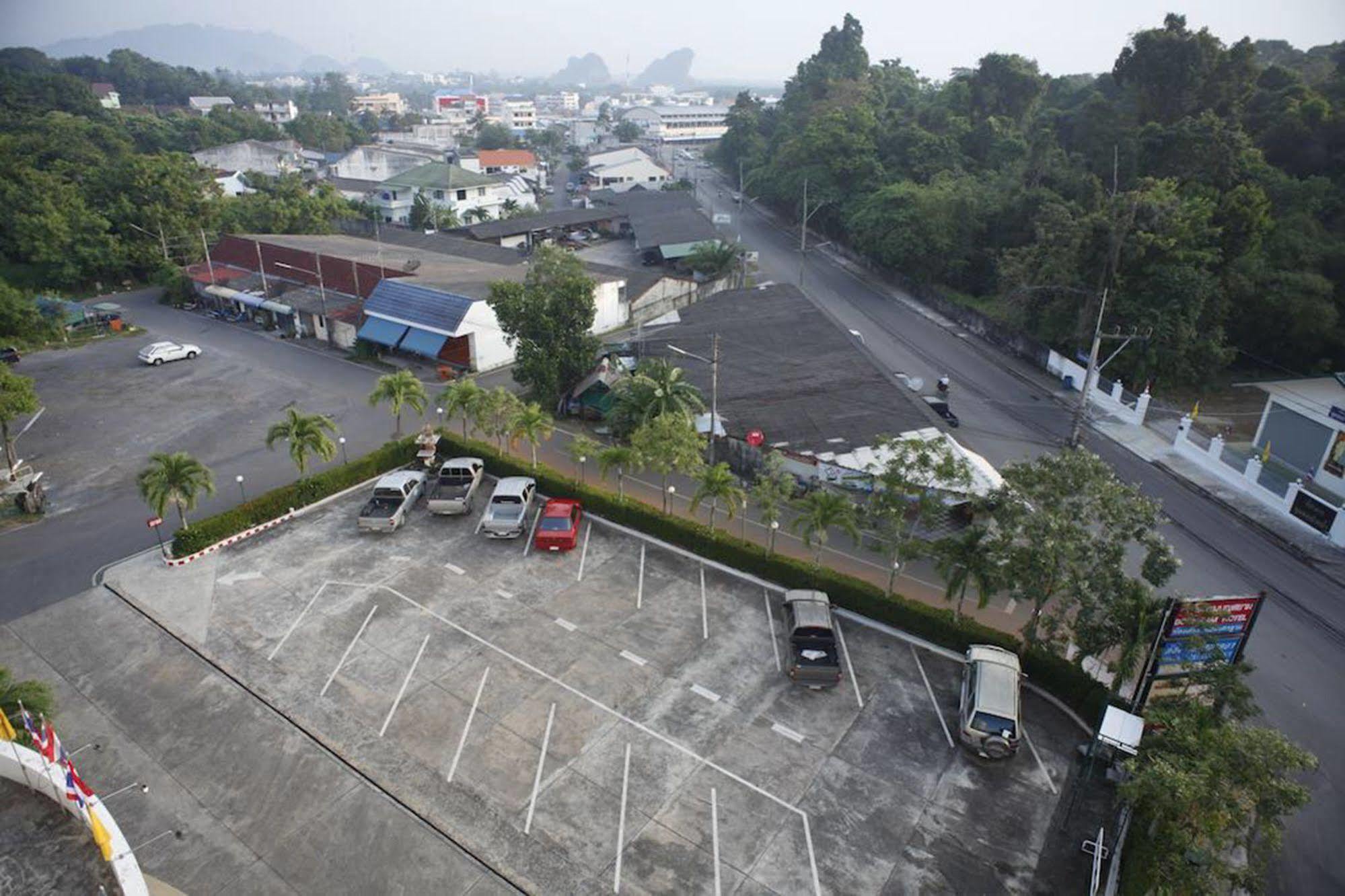 Boon Siam Hotel Krabi Bagian luar foto