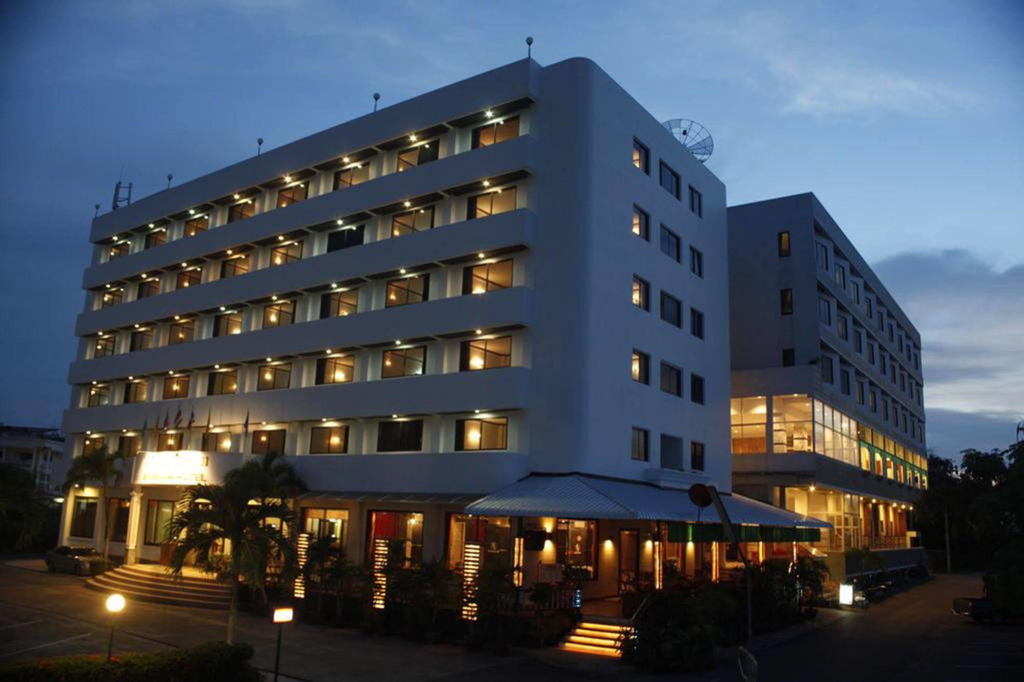 Boon Siam Hotel Krabi Bagian luar foto